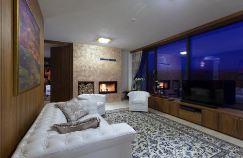 Kozana Casa | Villa EVA