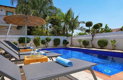 Ayia Thekla Casa | Villa Evia - Walking to Med Sea