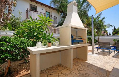 Ayia Thekla Casa | Villa Evia - Walking to Med Sea