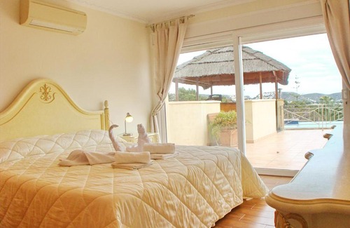 Benimeit Chalet De Esquí | Villa Evora