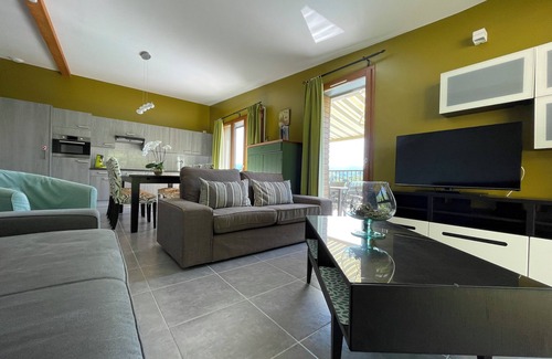 Salavas Casa | Villa****Exceptional.View over VallonPtD'Arc, the Ardèche, the surrounding area.