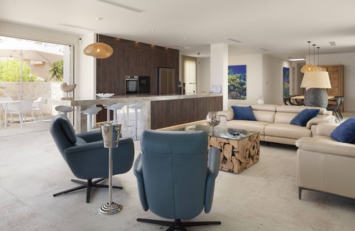 Torrox Costa Villa | Villa 'Exclusive Too' con piscina, terraza y Wi-Fi