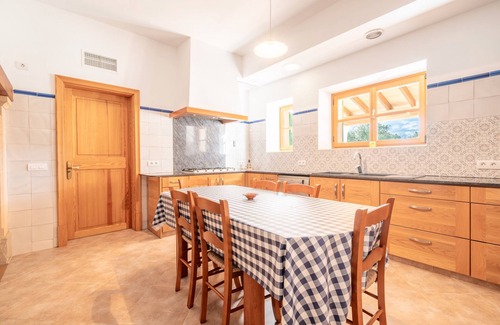 Campos Villa | Villa 'Fadri' con vistas a la montaña, piscina privada y Wi-Fi