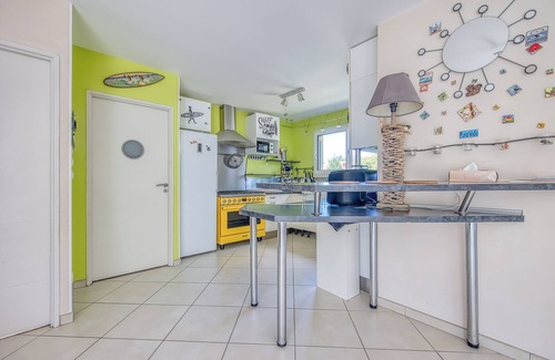 Biscarrosse Villa | Villa 'Familiale Sur 3000m2 Avec Piscine' con piscina privada, terraza privada y Wi-Fi