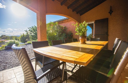 Joyeuse Casa | Villa Fanny - Private Pool and Spa in Joyeuse, Ardèche. Ideal for families!