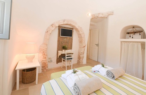 Laureto Villa | Villa 'Fascino Dei Trulli' con piscina privada, Wi-Fi y aire acondicionado