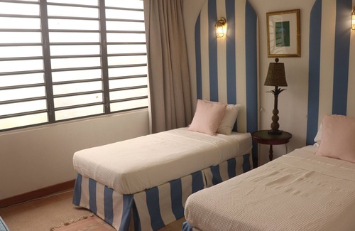 Humacao Apartamento | Villa Favorita , beachfront
