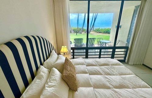 Humacao Apartamento | Villa Favorita , beachfront