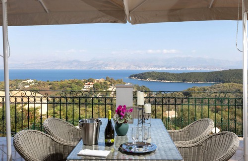 Petaleia Villa | Villa Federica by Rodostamo Collection