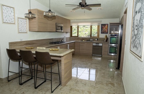 Pedregal Villa | VILLA FELICIDAD,