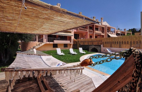 Kanoni Villa | Villa Figareto - Lujosa villa de vacaciones, piscina privada, barbacoa y jardín privado