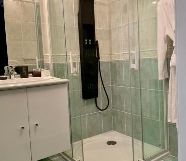 Martigues Cama Y Desayuno | Villa fiora chambre