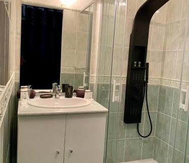 Martigues Cama Y Desayuno | Villa fiora chambre