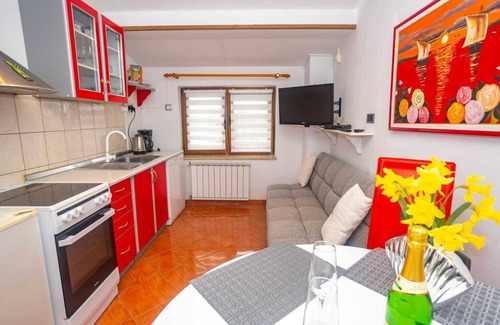Matohanci Casa | VILLA FJORD Guest House with Pool