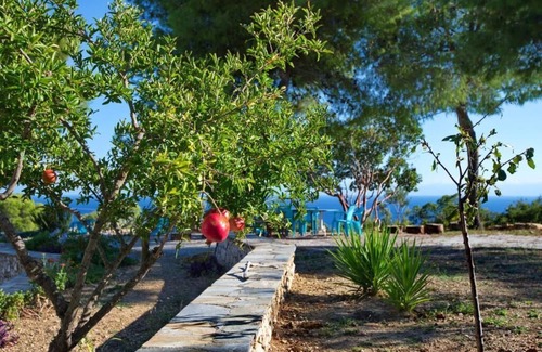 Marpounta Apartamento | Villa Flora Views exciting imaginations Upper Floor Terrace Apartment