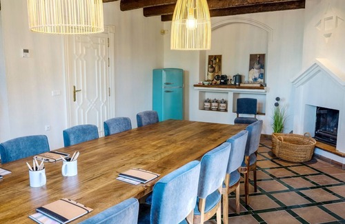 Mijas Villa | Villa Florez Mijas - Ocho Habitaciones Villa, Capacidad 16
