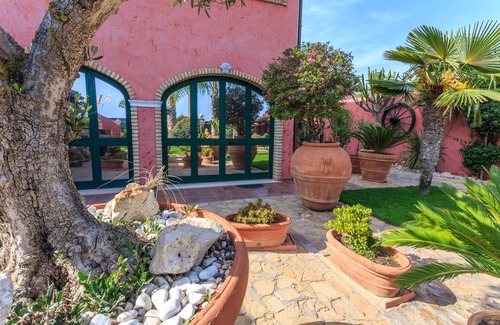 Quartu Sant'Elena Villa | Alquiler de Casa Flumini