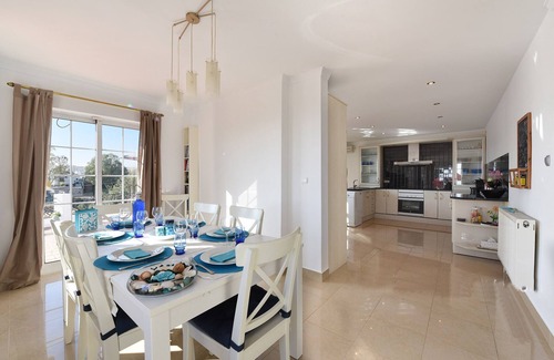 Torreblanca Villa | Villa para 8 personas con piscina privada, solo 5 min en coche a la playa!