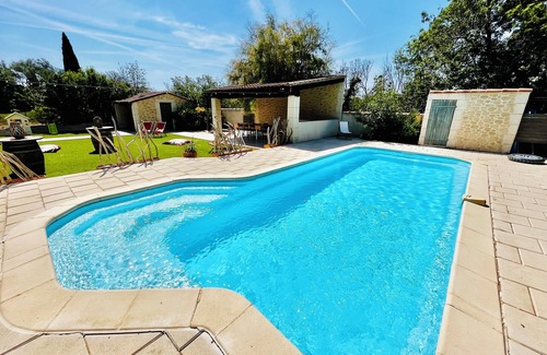 Port-Saint-Louis-du-Rhone Casa | Villa con hermosa suite principal y hermosa piscina en el jardín