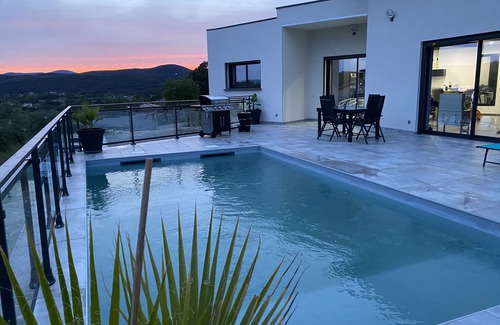 Saint-Julien-les-Rosiers Casa | Villa Contemporaine Avec vue Panoramique sur les Cévennes