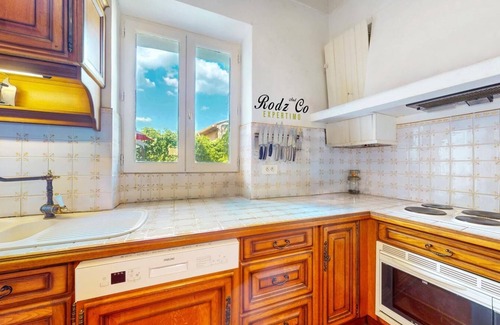 Saint-Martin-de-Castillon Cama Y Desayuno | Village house with a view