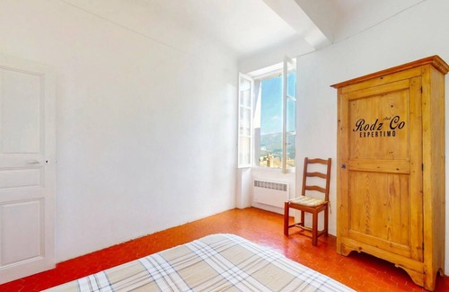 Saint-Martin-de-Castillon Cama Y Desayuno | Village house with a view