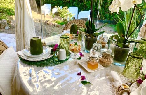 Santa Teresa di Gallura Cama Y Desayuno | Villa Franci