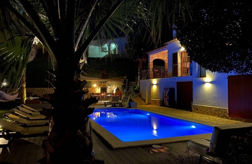 Calonge Villa | Villa Francisco con vistas a la montaña, piscina y Wi-Fi