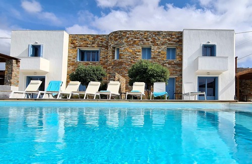 Koundouros Villa | Dos villas frente al mar con piscina infinita