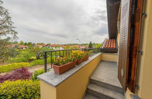 Cadorago Apartamento | Villa Frida, New Apartment Como&Milano