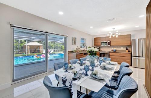 Fort Lauderdale Casa | Villa Ft Lauderdale XL Pool, playground, BBQ, beach, Family Paradise