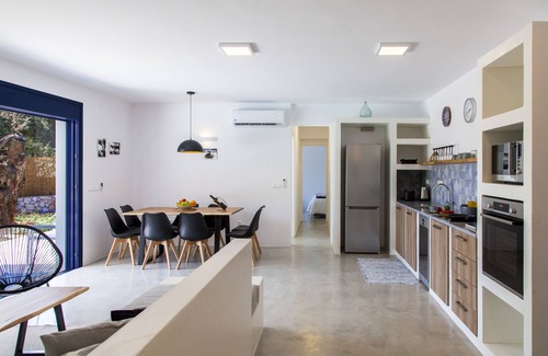 Mikros Gialos Villa | Villa con piscina privada cerca de la playa