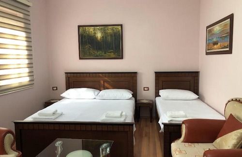 Berat Casa | Villa Garden