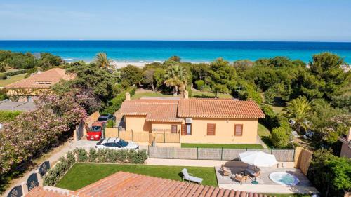 Costa Rei Villa | Villa Gea 8, Emma Villas