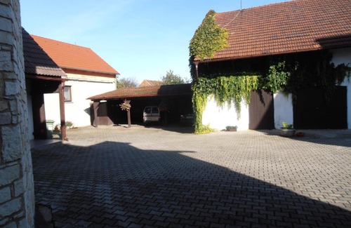 Revnicov Casa | Villa George