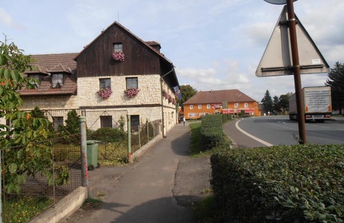 Revnicov Casa | Villa George