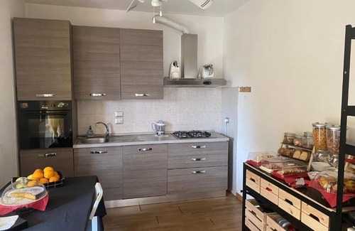 Cornaredo Villa | Villa con jardín, capacidad para 12 personas, cocina y jardín privado
