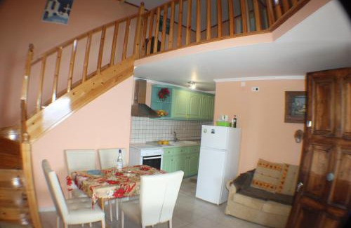 Agios Gordios Apartamento | Villa Gianitsi