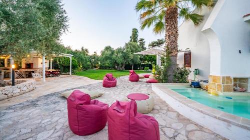 Rosa Marina Apartamento | Villa Giglio with Garden and Mini Pool by Rentbeat