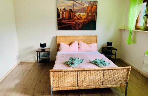 Calw Casa | Villa Goncalves, Komplette Wohnung mit Parkplatz und Wallbox vor der Tür