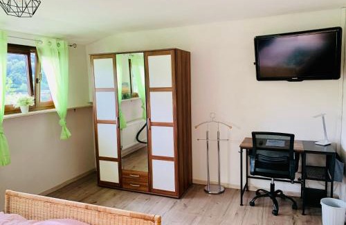 Calw Casa | Villa Goncalves, Komplette Wohnung mit Parkplatz und Wallbox vor der Tür