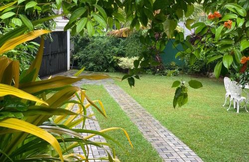 Udugampola Casa | Villa Green