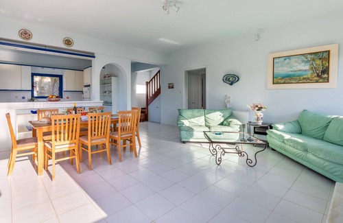 Xanthi Region Villa | maravillosa villa en una zona rural tranquila, con vistas panorámicas al mar y vistas al bosque