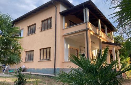 Porto Valtravaglia Villa | Villa Gulia - Vista Verde & Vista Bella