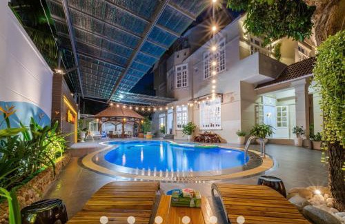 Thang Tam Villa | Villa Hồ Bơi Bida Karaoke Sân BBQ ngoài trời Đẹp