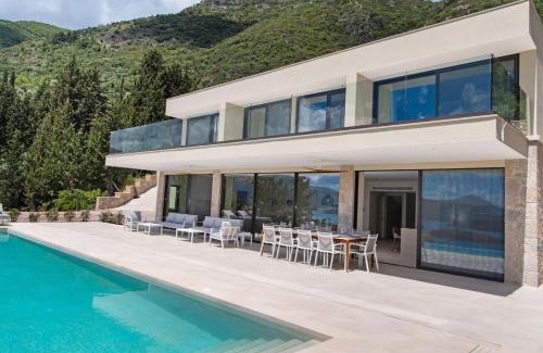 Perigiali Villa | Villa Haido