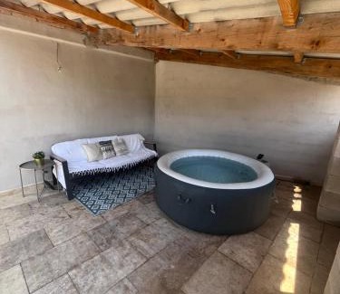 Piolenc Villa | Villa haut de gamme avec piscine et jacuzzi