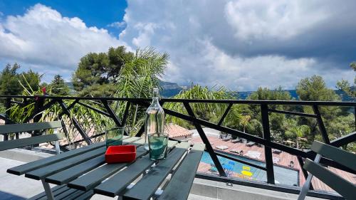Toulon Casa | VILLA HOLISTIKA : BED AND BREAKFAST/POOL/AIR CONDITIONING/MONT FARON TOULON