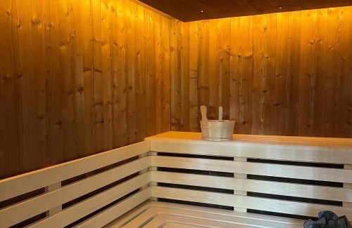 Toulon Casa | VILLA HOLISTIKA : BED AND BREAKFAST/POOL/AIR CONDITIONING/MONT FARON TOULON