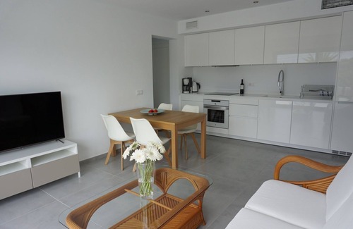 Moraira Villa | Villa Hope es la casa de vacaciones además de las habituales y fantásticas vistas al mar.